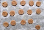 les biscuits personnalisés avant la cuisson