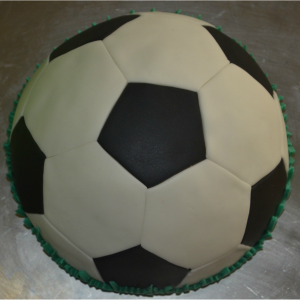 cake design gâteau ballon de foot sans moule vu de dessus