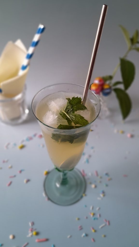 cocktail sans alcool lemon mint cooler